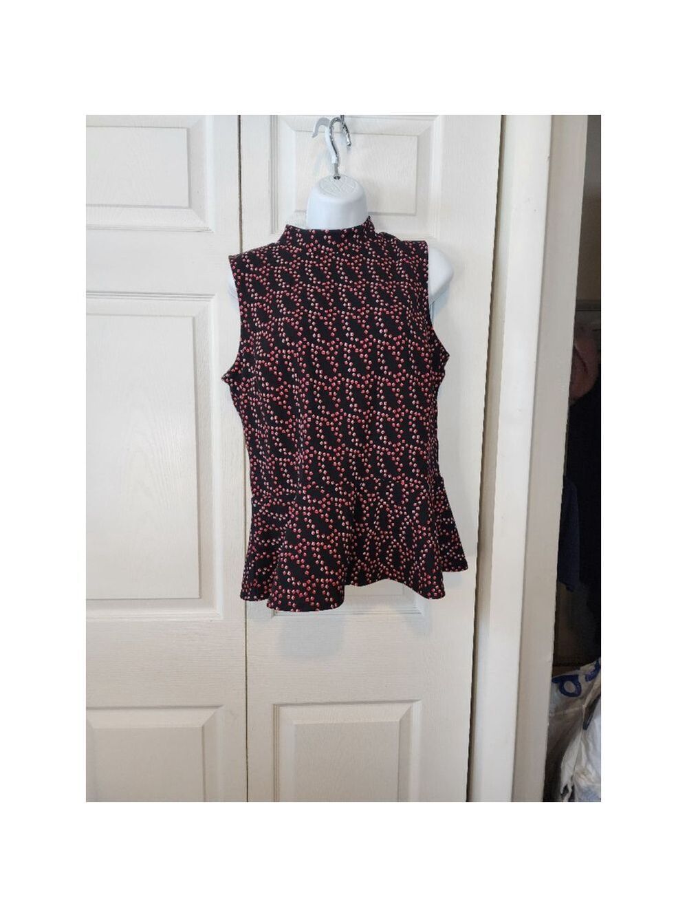 Banana Republic Black Sleevless Blouse